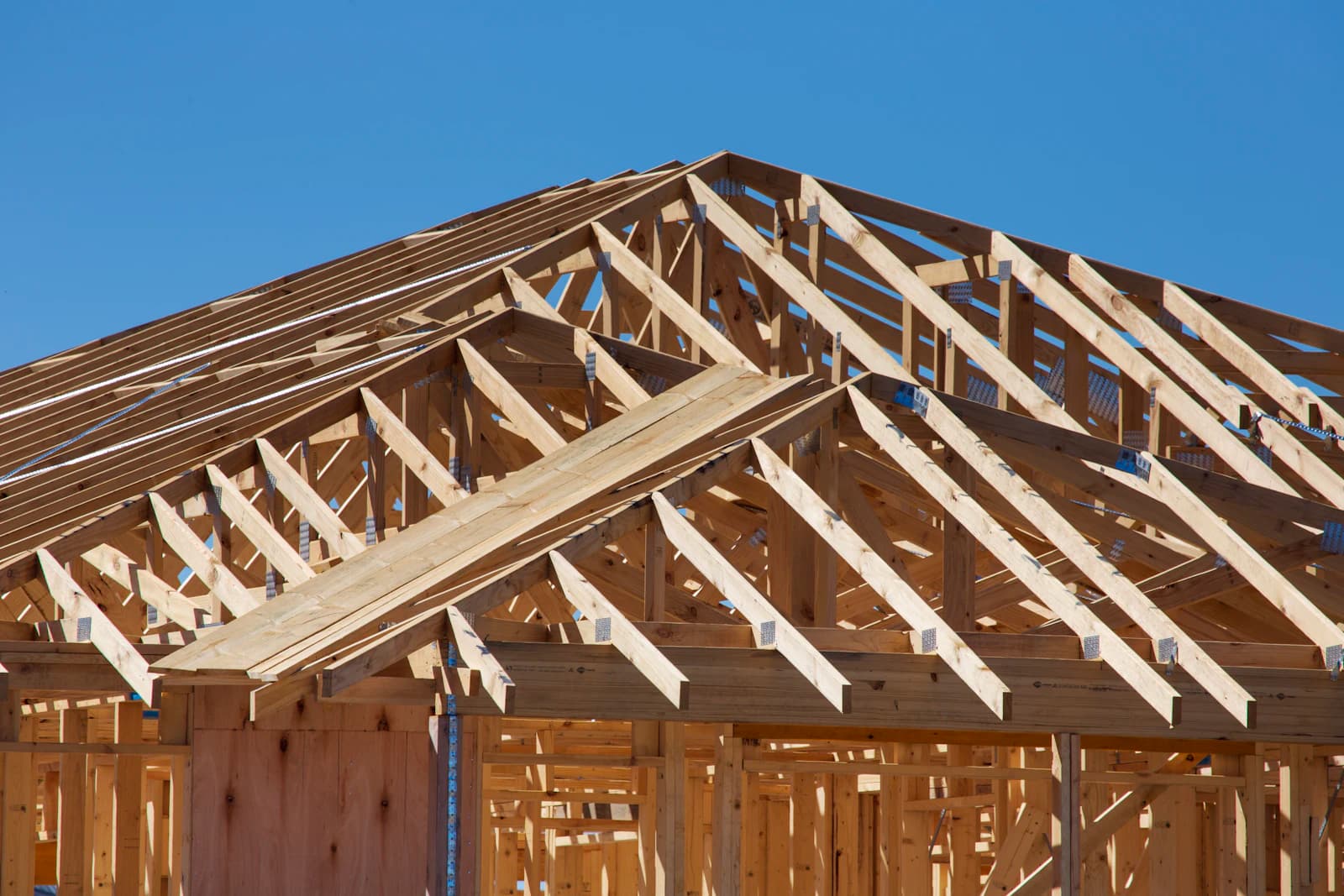 New Build vs. Resale Home: Legal Considerations in Calgary